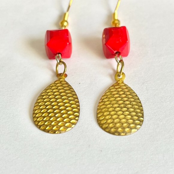 Vintage Textured Teardrop Earrings Dangle Disco 80's 90's Red Bead Gold Plated - Picture 4 of 11